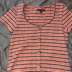 American Eagle medium sized top